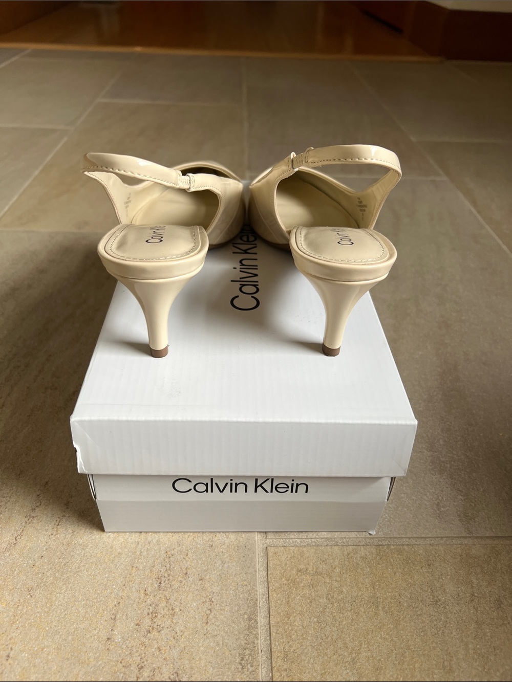 Calvin Klein Women's KC Dainty Ivory Patent Slingback Heels - Picture 4 of 6